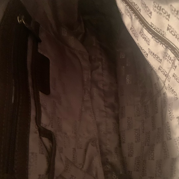 MICHAEL KORS OVERSIZE OR TRAVEL BAG. - Picture 3 of 12